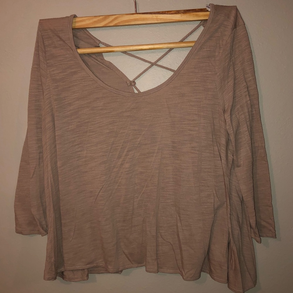 American Eagle Open-Back 3/4 Sleeve Top